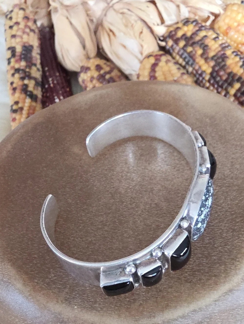 Stunning Native American Navajo New Lander Turquoise & Onyx Vintage Cuff 🖤🩶🎁